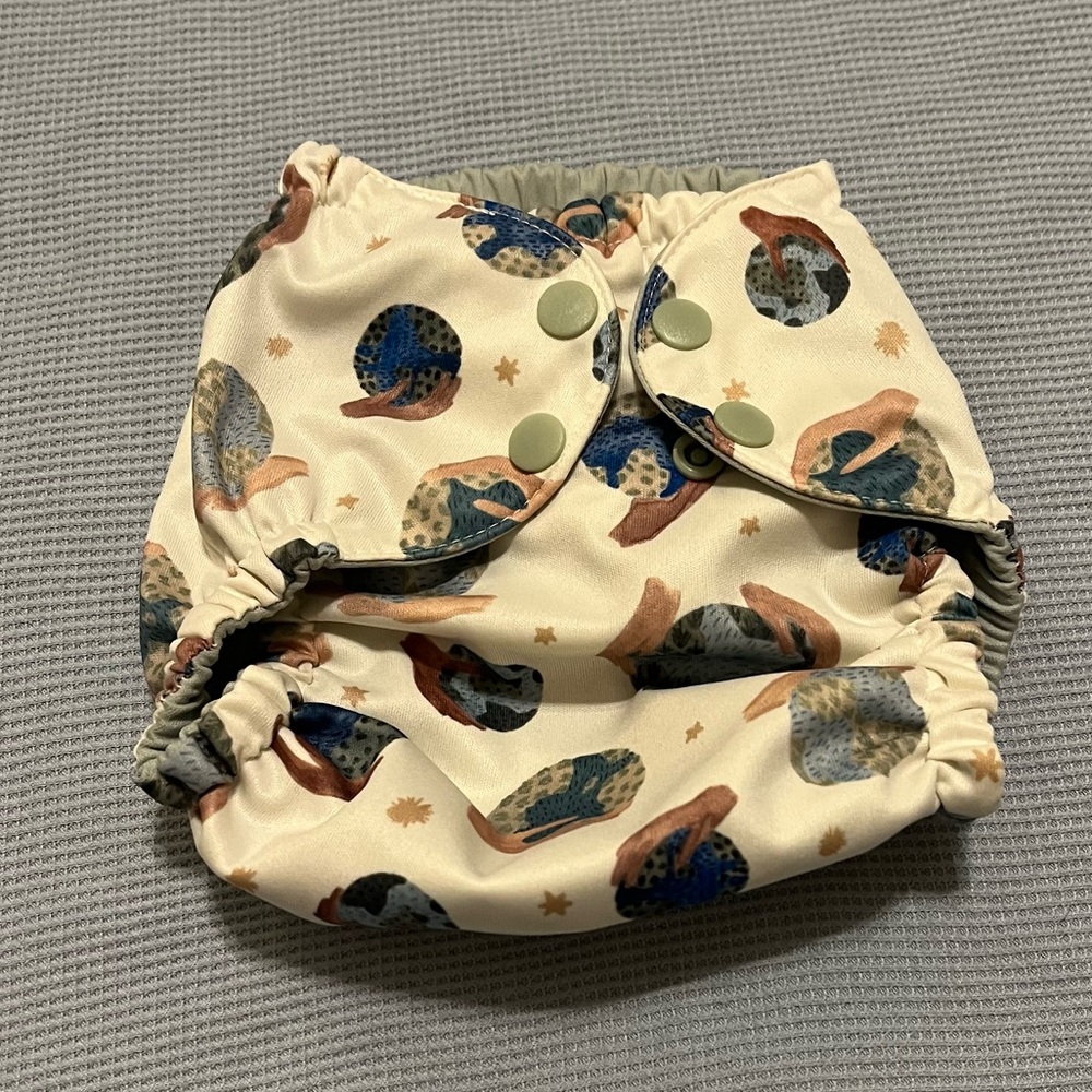 Esembly Cloth Diaper Outer Size 1.